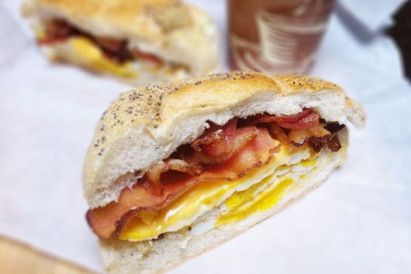 2 EGGS AND BACON